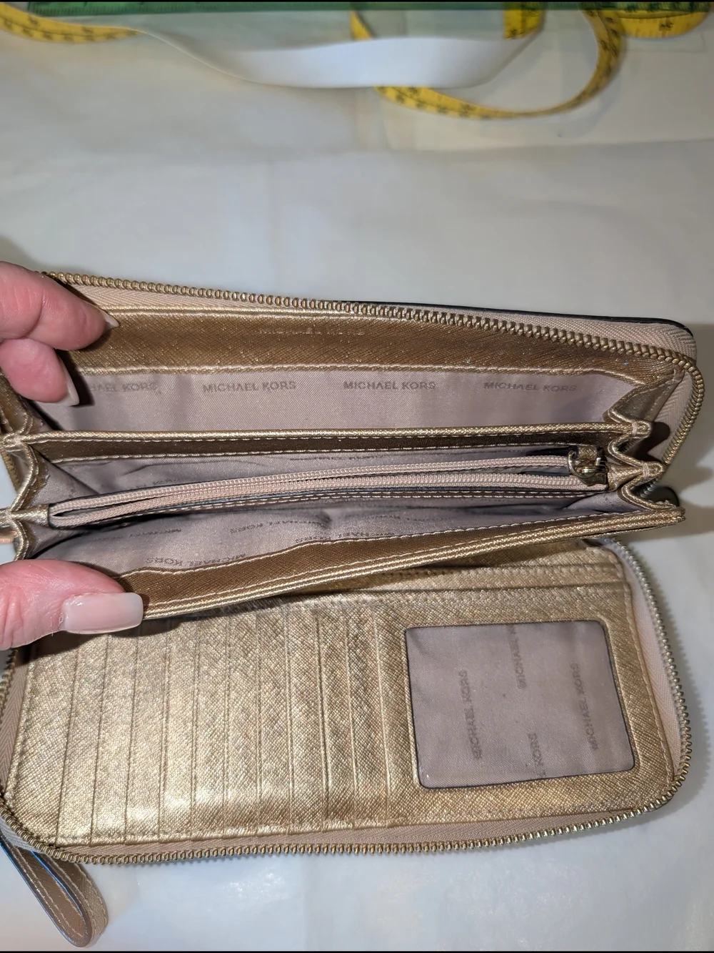 Michael Kors Jet Set Metallic Gold Saffiano Leather Zip Wallet‎ Wristlet luxury